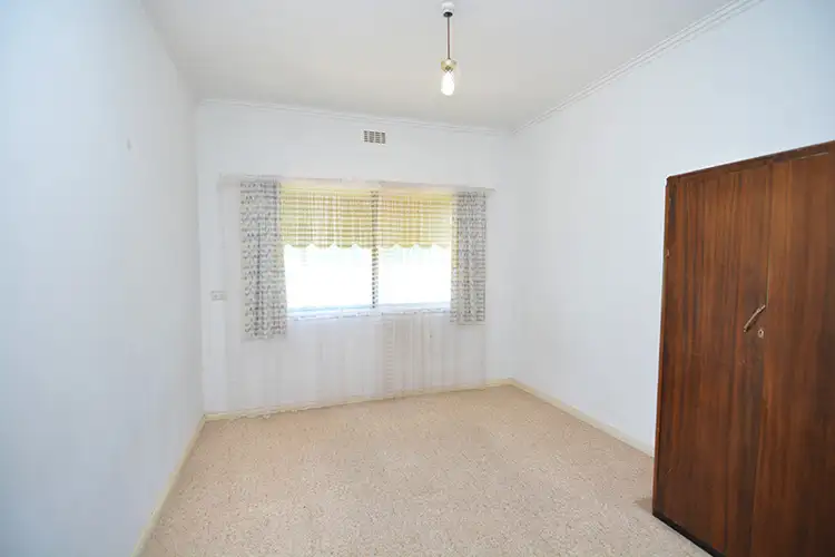 Fifth view of Homely house listing, 15 Steven Street, Mildura VIC 3500