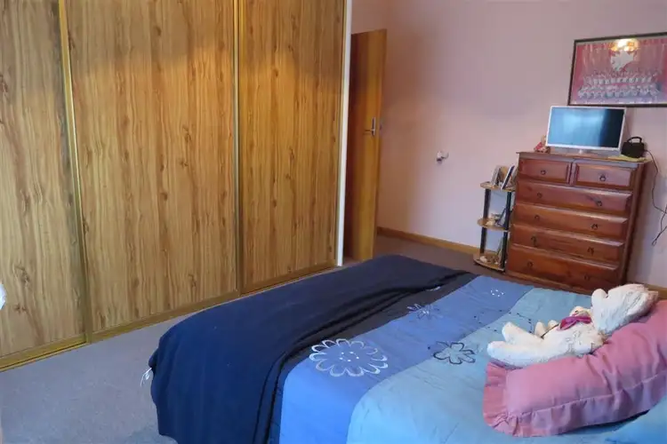 Sixth view of Homely house listing, 8 Roland Court, Sheffield TAS 7306