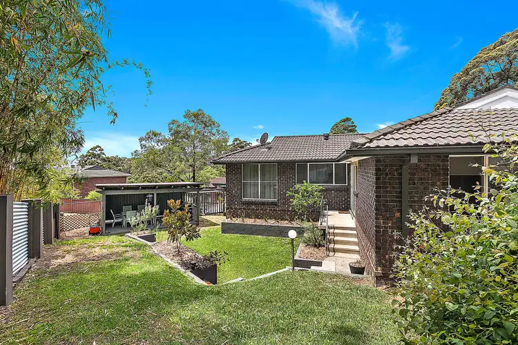 13 Urana Road, Yarrawarrah NSW 2233