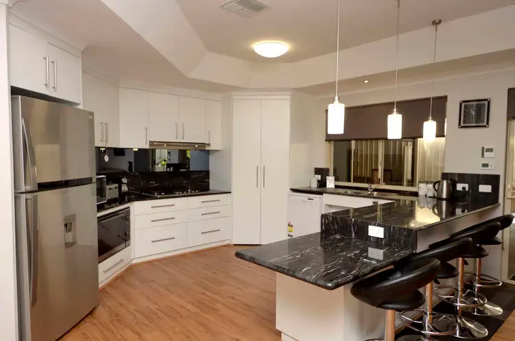 8 Thyme Way, Glen Iris WA 6230