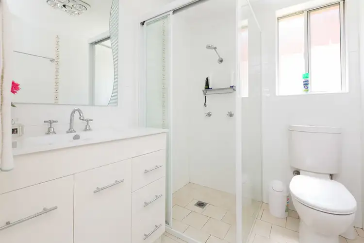 Fourth view of Homely unit listing, 2/15 Prince Edward Drive, Brownsville NSW 2530