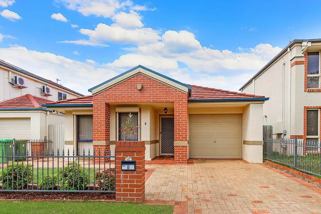 Main view of Homely house listing, 5 Worrell Circuit, Wyoming NSW 2250