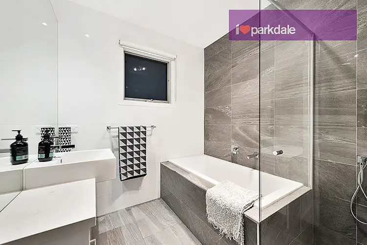 Seventh view of Homely house listing, 1/11 Alma Road, Parkdale VIC 3195