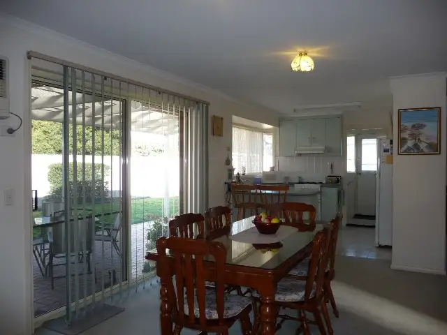 Third view of Homely house listing, 6 Wave Crt, Echuca VIC 3564