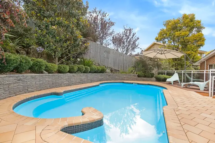 12 Noonga Place, Cordeaux Heights NSW 2526