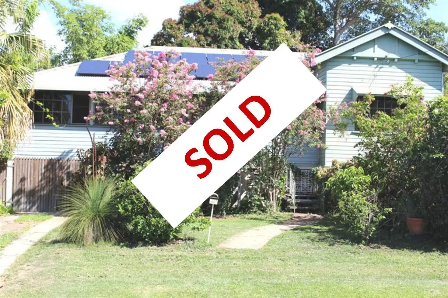 Main view of Homely house listing, 40 Queens Road, Hermit Park QLD 4812