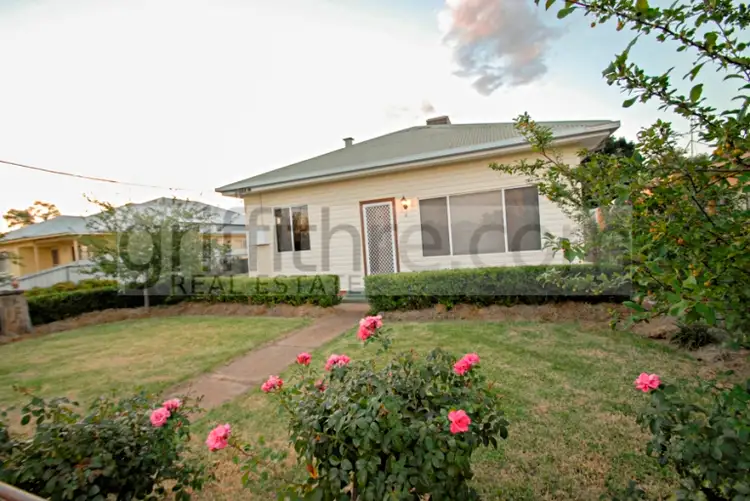 6 Gorton Street, Yoogali NSW 2680