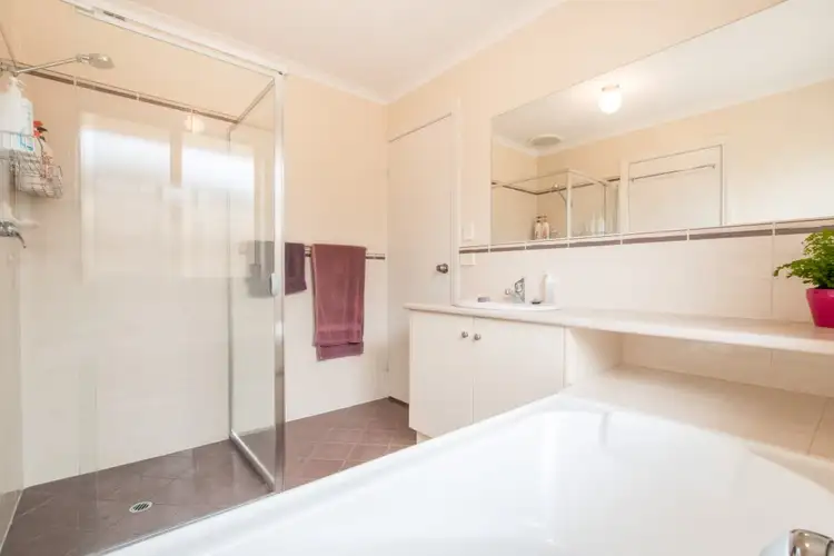 Fifth view of Homely house listing, 8 Mountain Ash Court, Hackham SA 5163