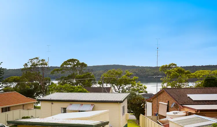 172 Winbin Crescent, Gwandalan NSW 2259