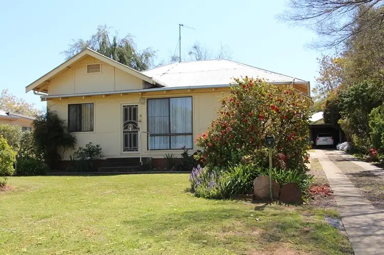9 Carrathool Street, Griffith NSW 2680