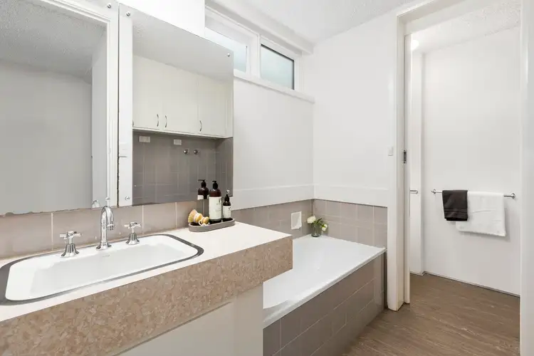 Fifth view of Homely unit listing, 17/5 Grandview Grove, Hawthorn East VIC 3123