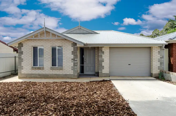 32A Minorca Crescent, Hackham West SA 5163