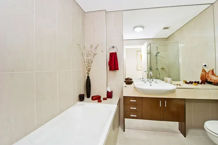 Fifth view of Homely apartment listing, 19/26-30 Ocean Street, Bondi NSW 2026