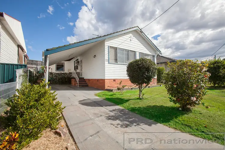 32 Weblands Street, Rutherford NSW 2320
