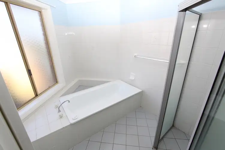 Sixth view of Homely house listing, 19 Brooklyn Drive, Bourkelands NSW 2650
