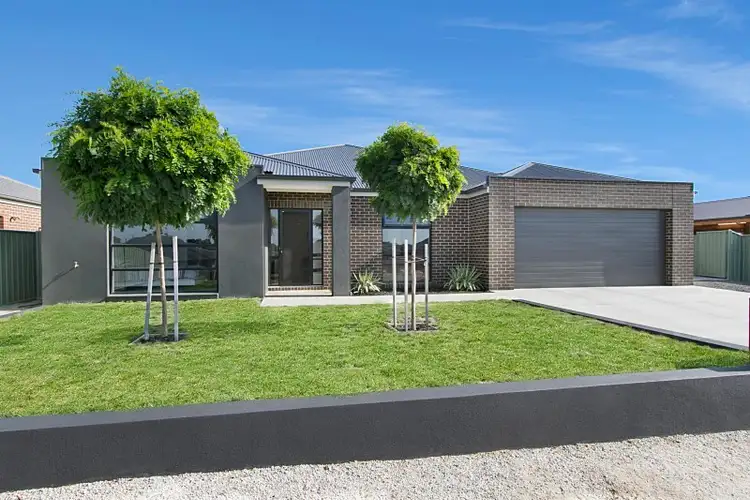 3 Erin Court, Maiden Gully VIC 3551