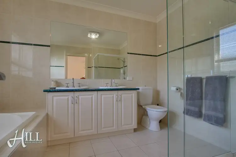 Fifth view of Homely house listing, 18 Earls Court, Wantirna South VIC 3152