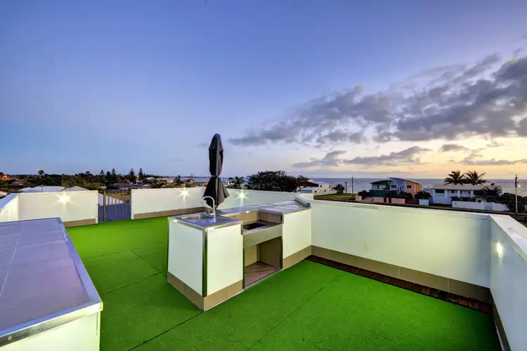 10 Breeze Drive, Bargara QLD 4670