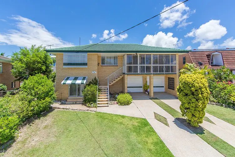 26 Waratah Drive, Clontarf QLD 4019