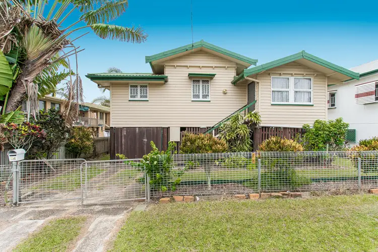 18 Beaconsfield Street, Margate QLD 4019