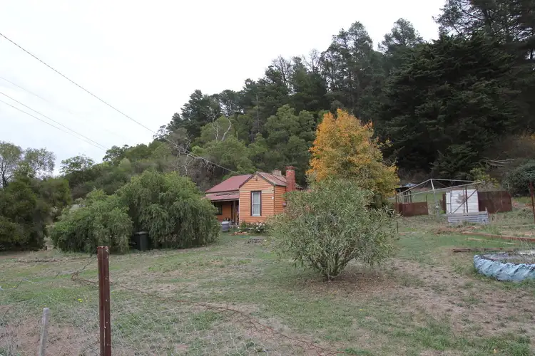 21 Whitefield Street, Black Hill VIC 3350