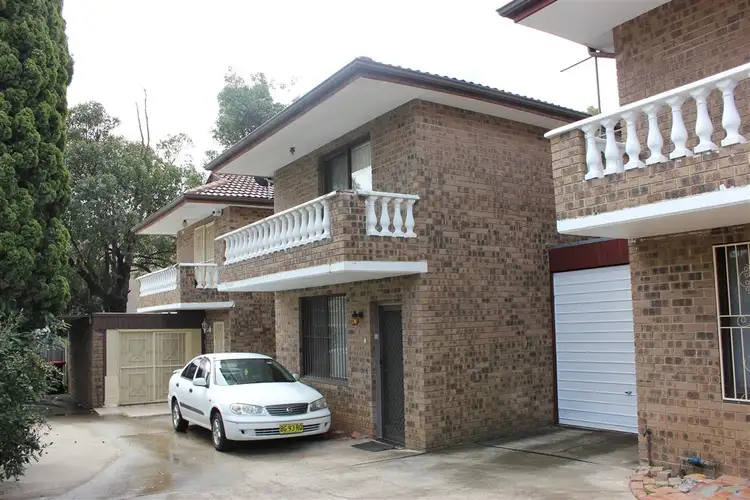 8/13 Gilbert St, Cabramatta NSW 2166