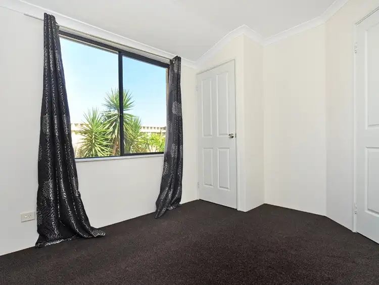 Seventh view of Homely house listing, 10 Stormbird Loop, Currambine WA 6028