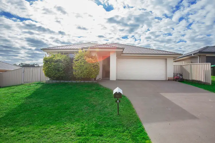 9 Sapphire Drive, Rutherford NSW 2320