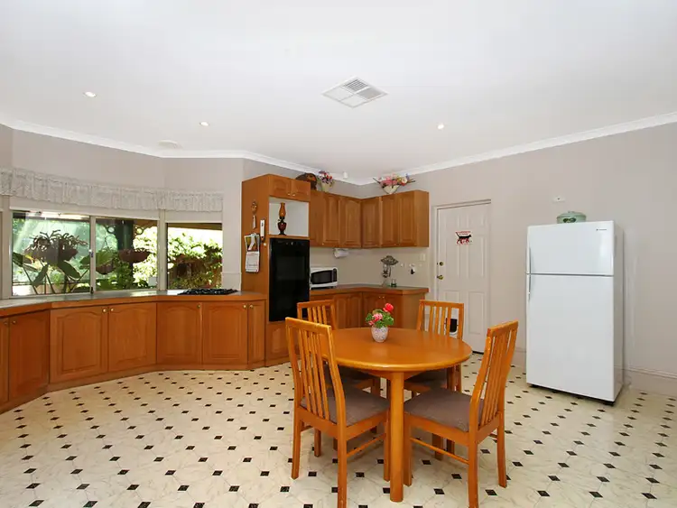 Seventh view of Homely house listing, 10 Mooring Crescent, Ocean Reef WA 6027