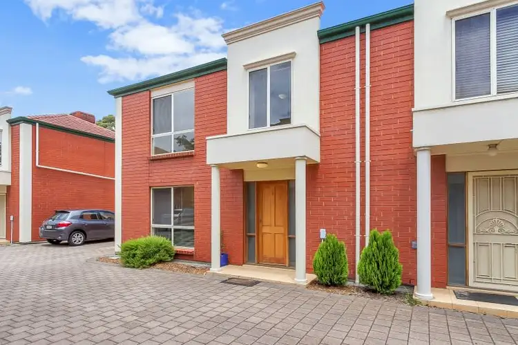 6/8 BARRY ROAD