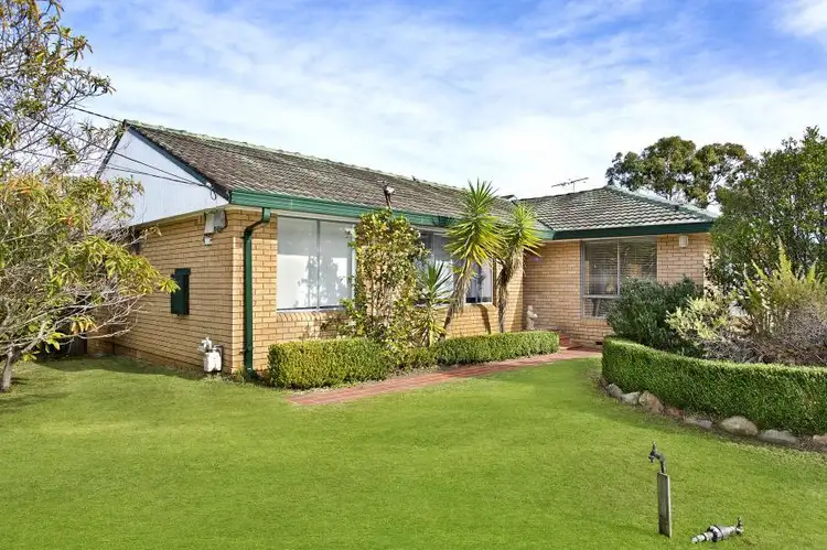 9 Wasdale St, Wheeler Heights NSW 2097