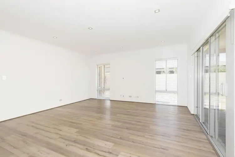 Seventh view of Homely house listing, 7 Kingfisher Way, Singleton WA 6175