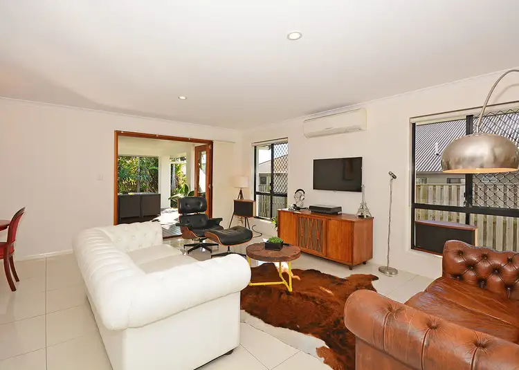 9 Parklink Avenue West, Wondunna QLD 4655