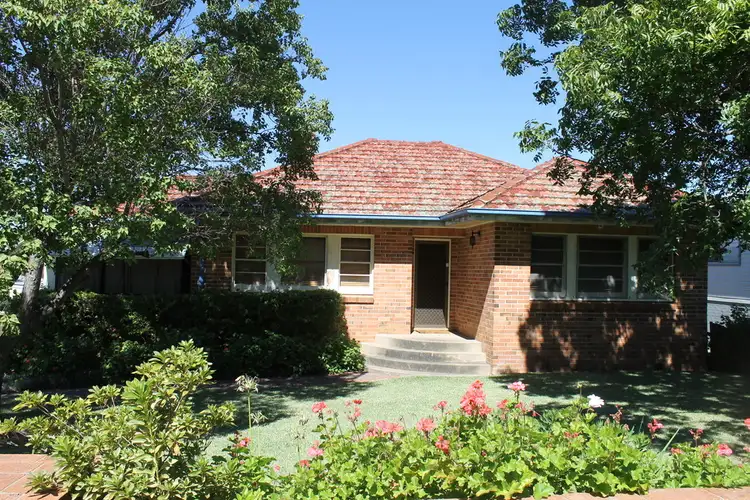6 Lewin Street, Inverell NSW 2360