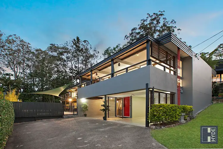 8 Aurora Crescent, Kenmore QLD 4069