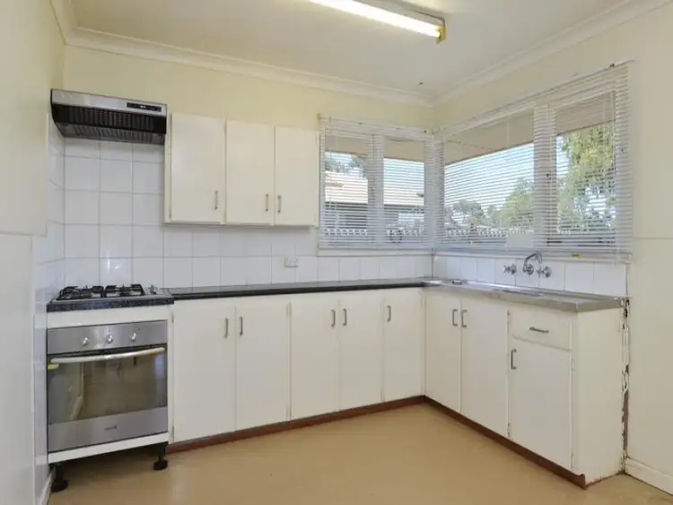 16 Blackall Place, South Kalgoorlie WA 6430