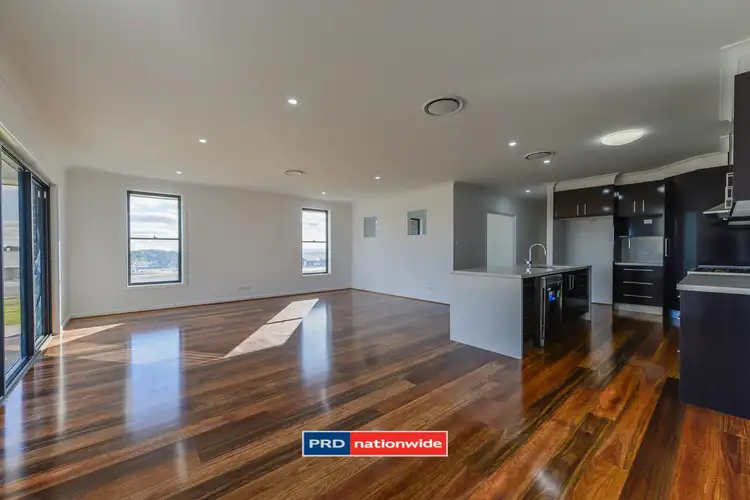 Third view of Homely house listing, 2 Carrai Close, Tamworth NSW 2340