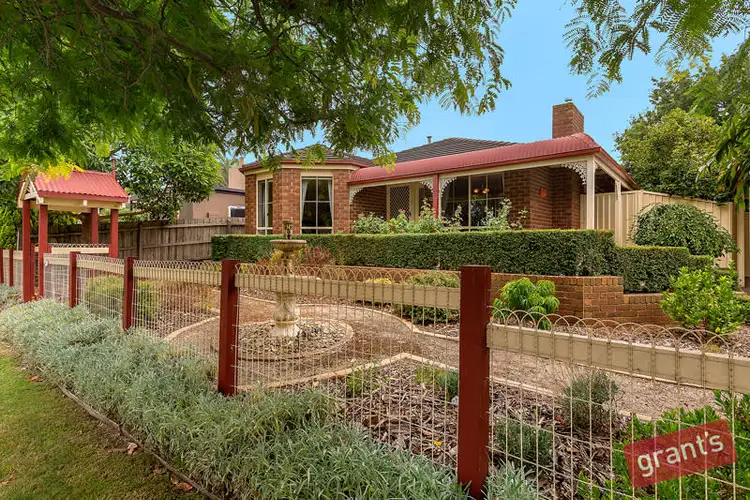 10 Maybury Court, Berwick VIC 3806