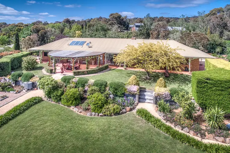 2 Reeve Court, Gisborne VIC 3437