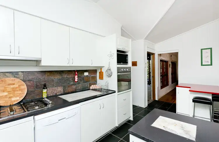 Sixth view of Homely house listing, 5 Armstrong Street, Murrumbateman NSW 2582