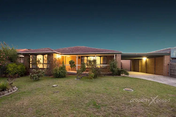 4 Dumfries Road, Keysborough VIC 3173