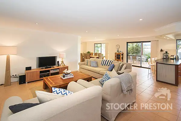 13 Amberley Loop, Dunsborough WA 6281
