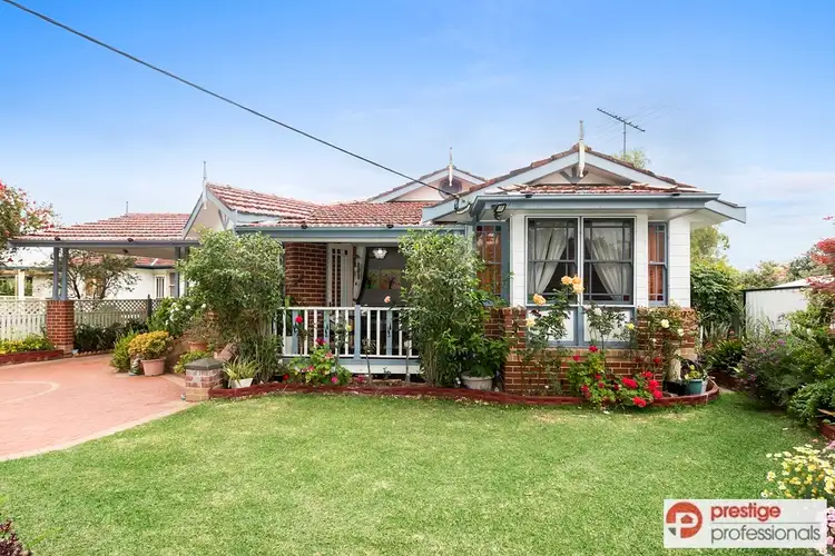 10 Brallos Avenue, Holsworthy NSW 2173