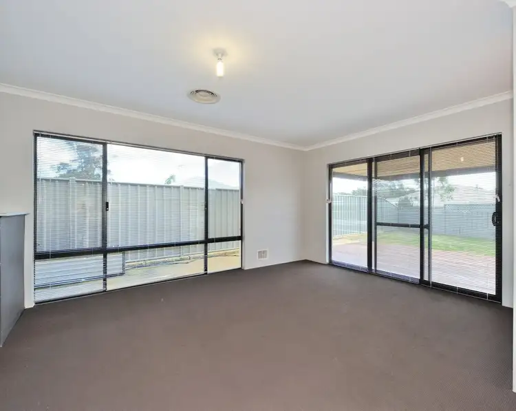Seventh view of Homely house listing, 11 Taunton Mews, Leda WA 6170