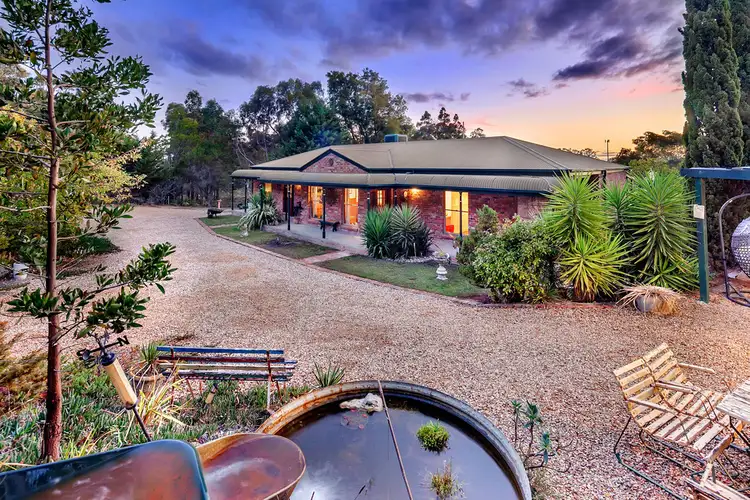 15 Haddon-Common Road, Smythes Creek VIC 3351