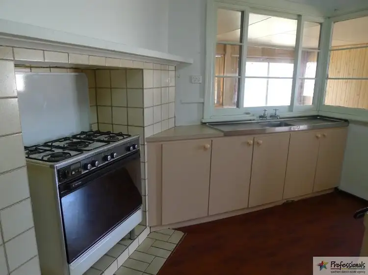 Seventh view of Homely house listing, 9 River Avenue, Collie WA 6225