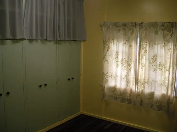 Sixth view of Homely house listing, 4 Flinders Close, Lammermoor QLD 4703