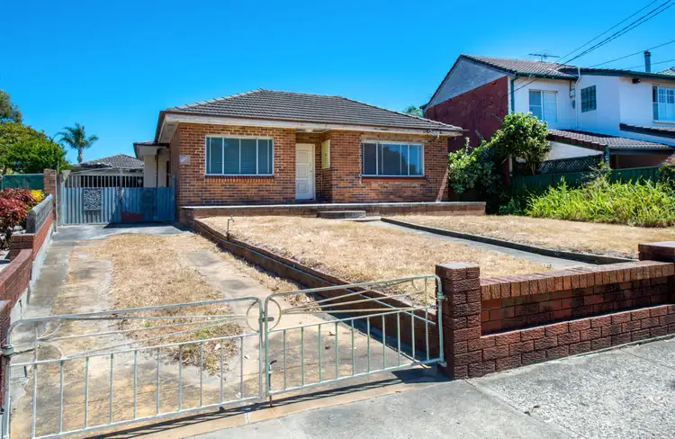 Fifth view of Homely house listing, 1289 Anzac Parade, Chifley NSW 2036