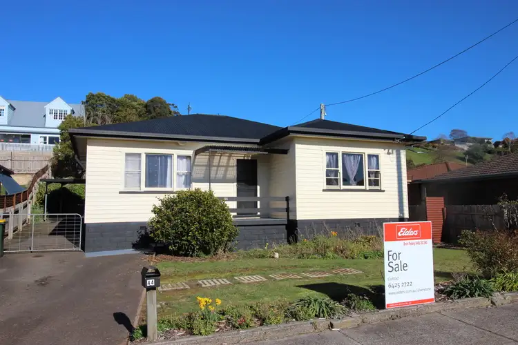 44 King Edward Street, Penguin TAS 7316
