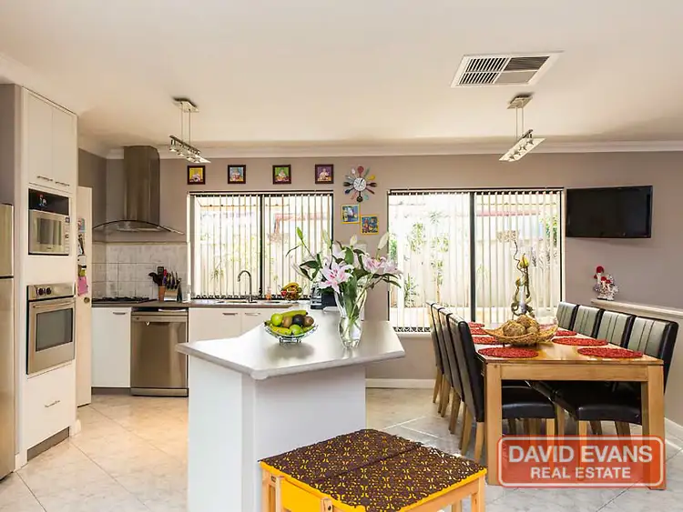 12 Lomax Court, Beeliar WA 6164